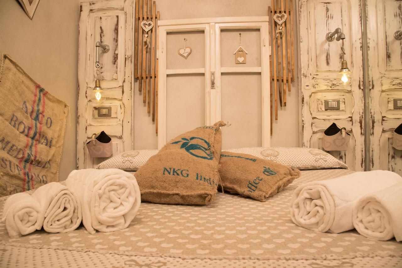 Отель Mancini Shabby House Рим Экстерьер фото