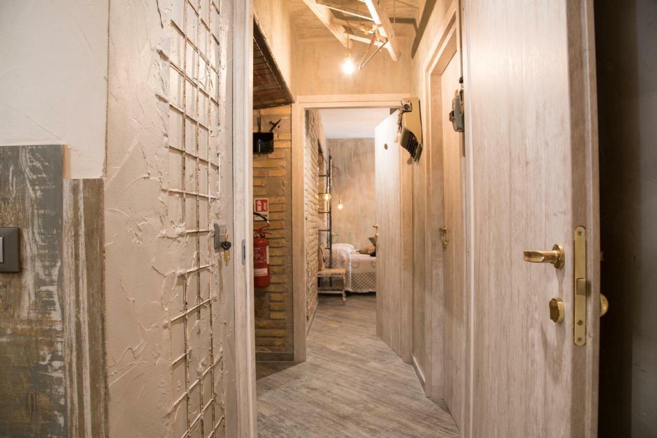 Отель Mancini Shabby House Рим Экстерьер фото
